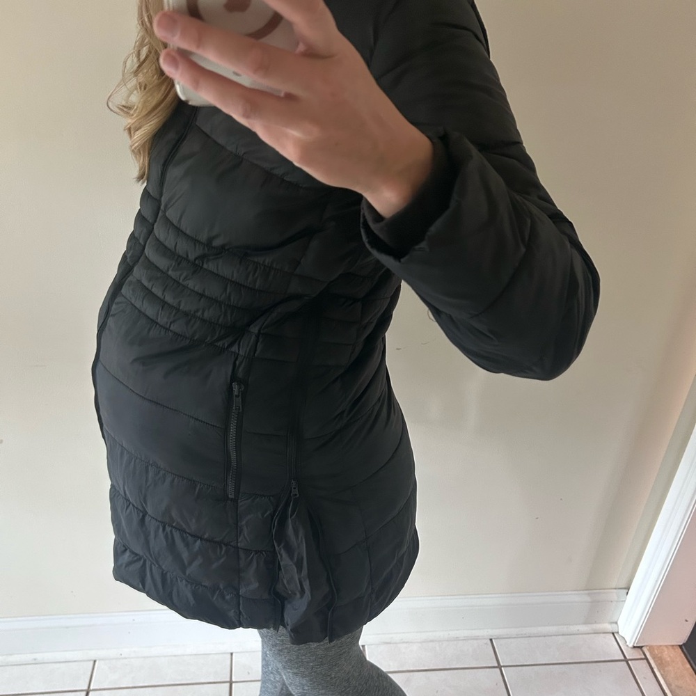 Gap maternity coat size medium